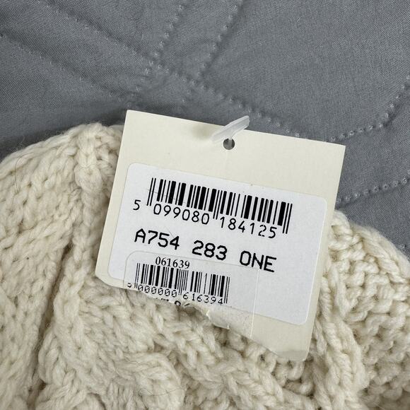 Carraigdonn Children's 100% Merino Wool Shamrock Beanie Hat Made In Ireland-Flaw - Picture 5 of 7